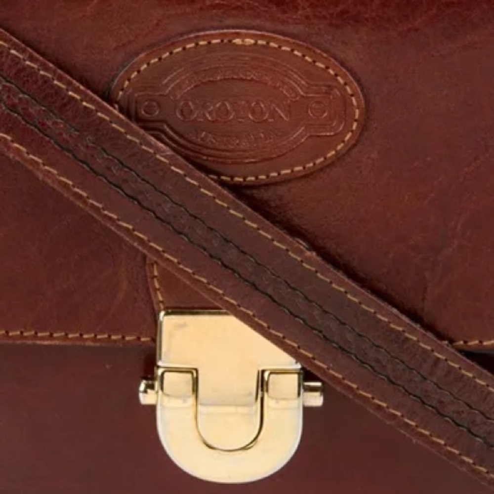 OROTON for Bergdorf Goodman full grain leather and brass handbag MSRP $450 - Picture 3 of 12